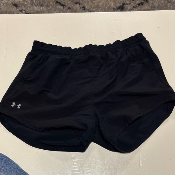 Under Armour Women's Athletic Black Shorts - Picture 1 of 2